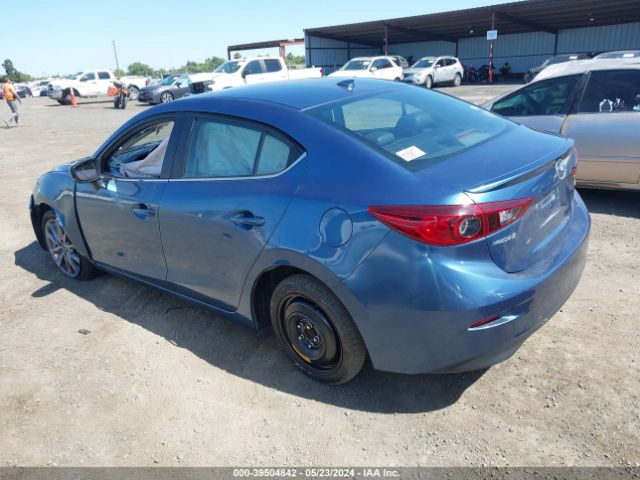 Photo 2 VIN: 3MZBN1V39JM262422 - MAZDA MAZDA3 