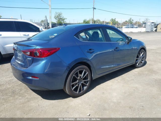 Photo 3 VIN: 3MZBN1V39JM262422 - MAZDA MAZDA3 