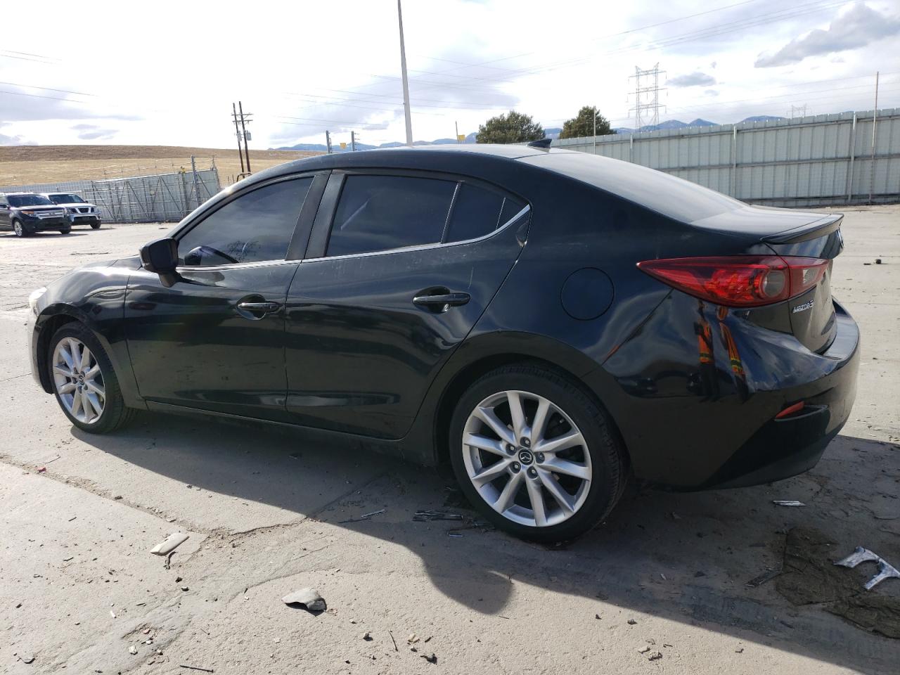 Photo 1 VIN: 3MZBN1V70HM120005 - MAZDA 3 