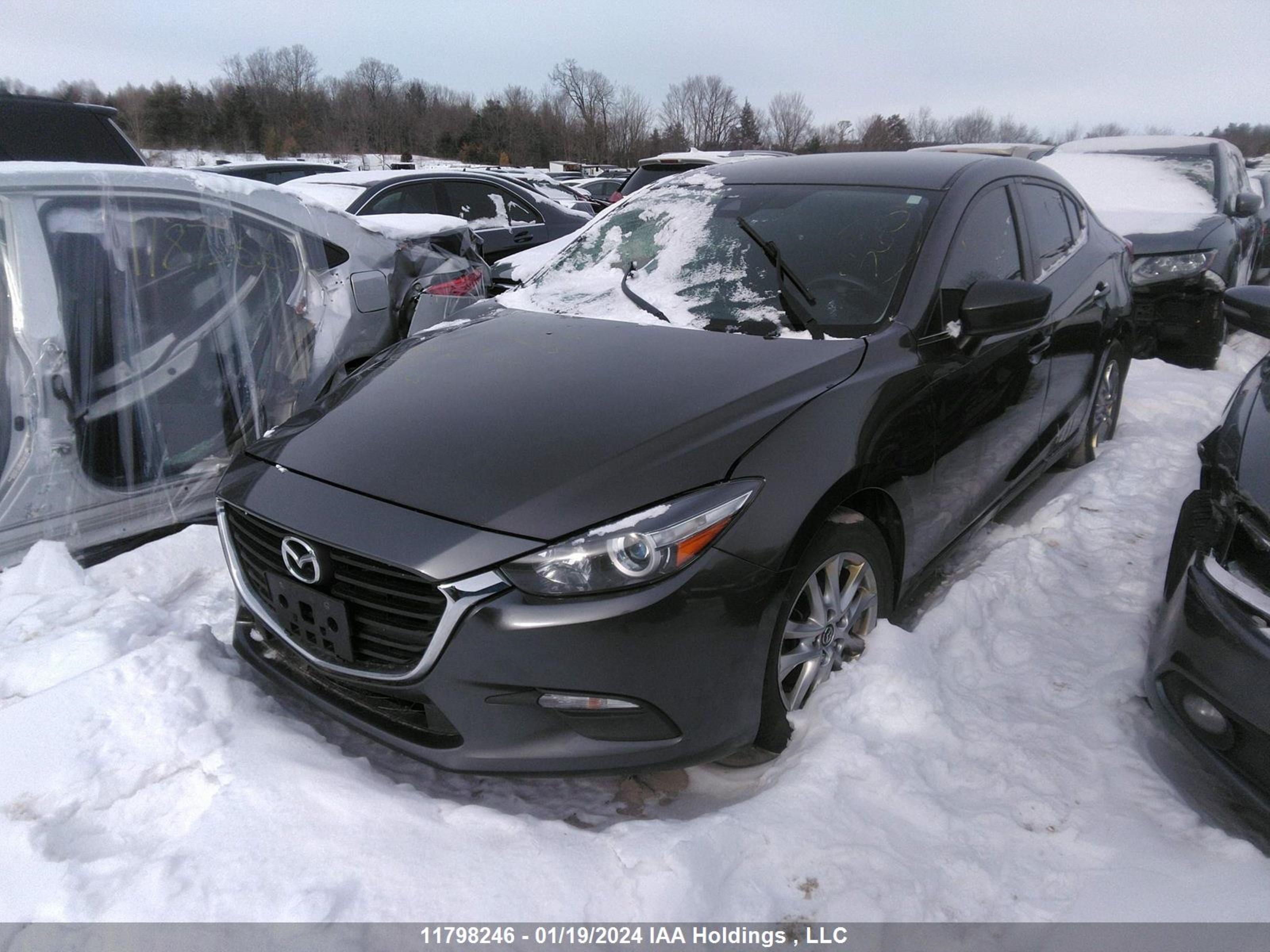 Photo 1 VIN: 3MZBN1V70JM229036 - MAZDA 3 