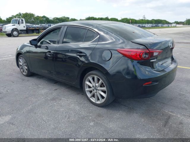 Photo 2 VIN: 3MZBN1V73HM134030 - MAZDA MAZDA3 