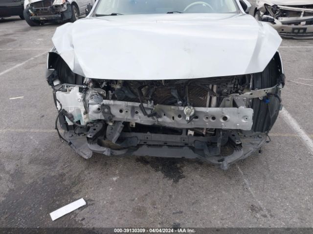 Photo 5 VIN: 3MZBN1V75HM146048 - MAZDA MAZDA3 