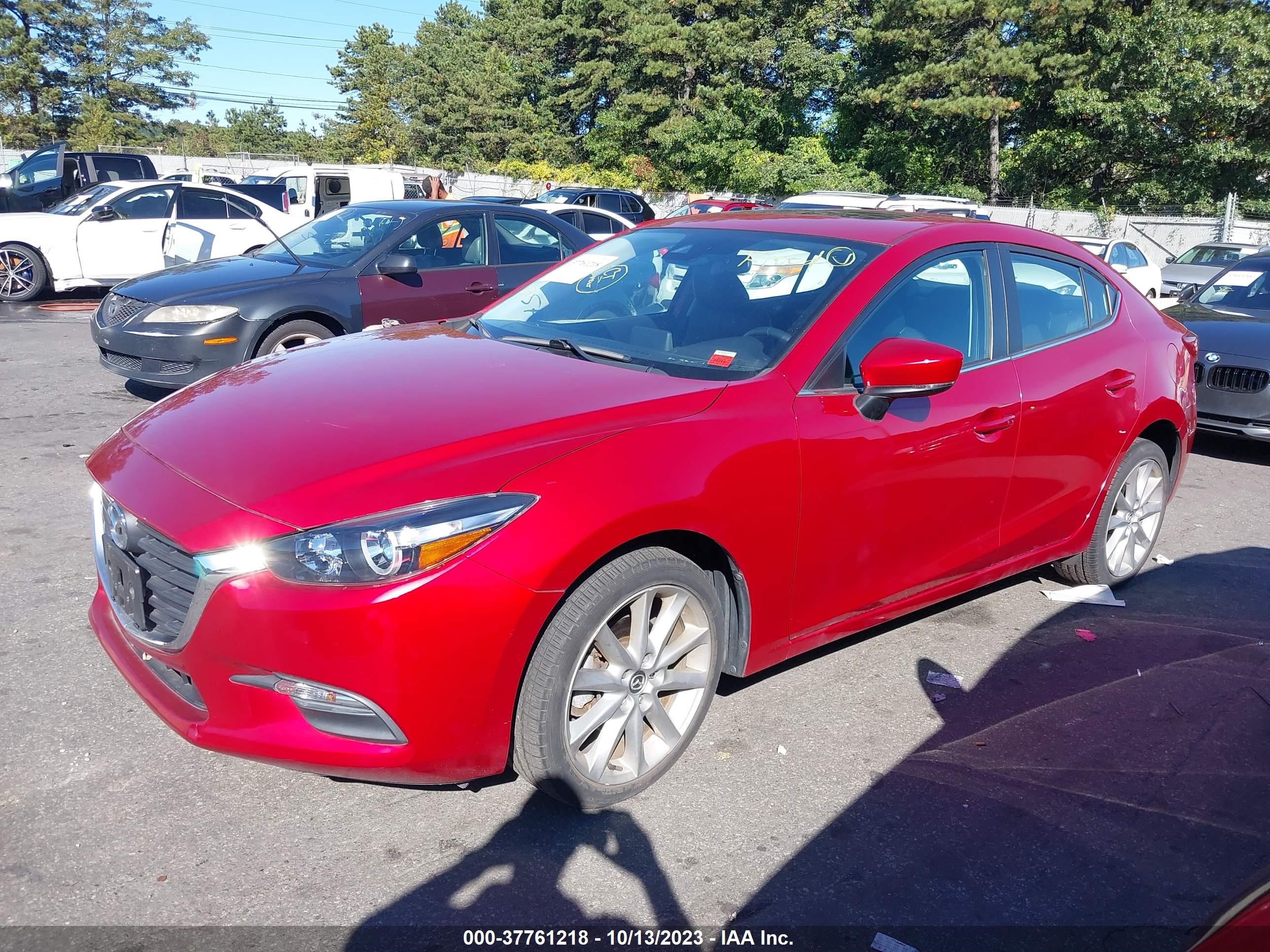 Photo 1 VIN: 3MZBN1V78HM122200 - MAZDA 3 