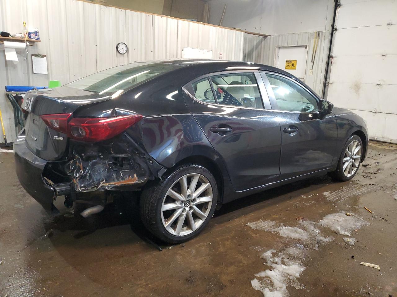 Photo 2 VIN: 3MZBN1V78HM148568 - MAZDA 3 