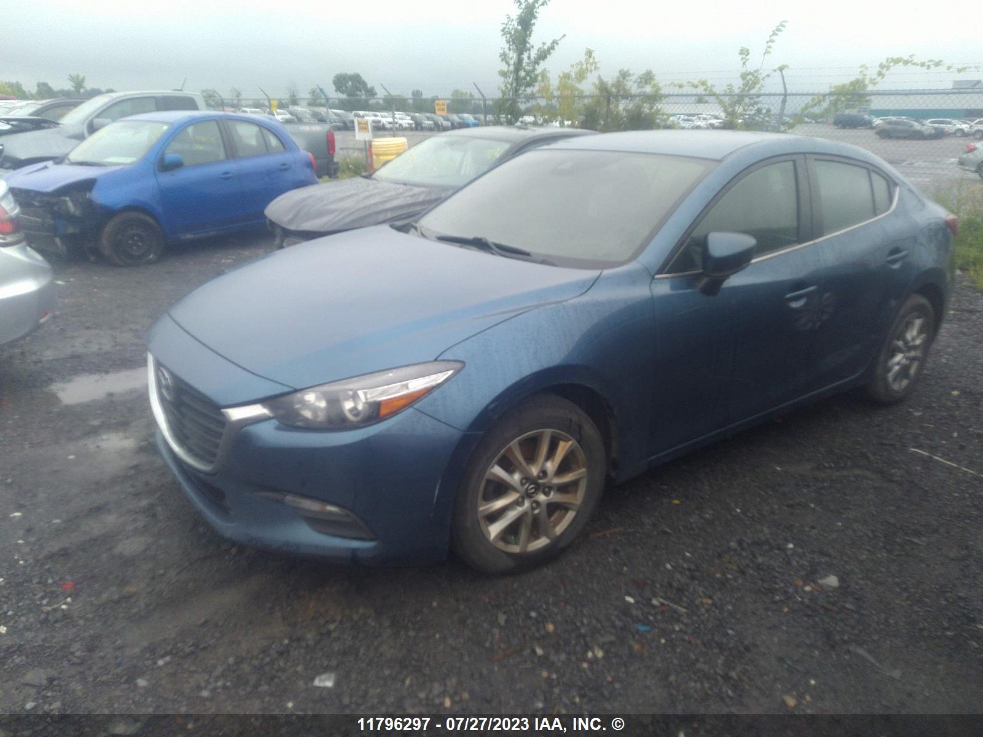 Photo 1 VIN: 3MZBN1V79JM257790 - MAZDA 3 