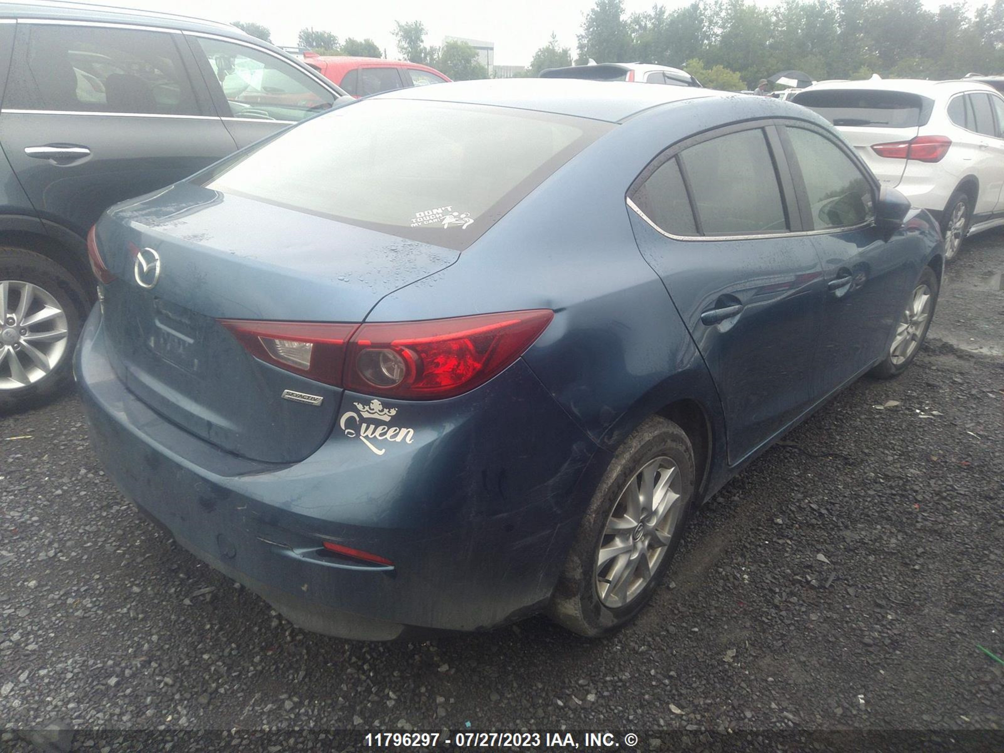 Photo 3 VIN: 3MZBN1V79JM257790 - MAZDA 3 