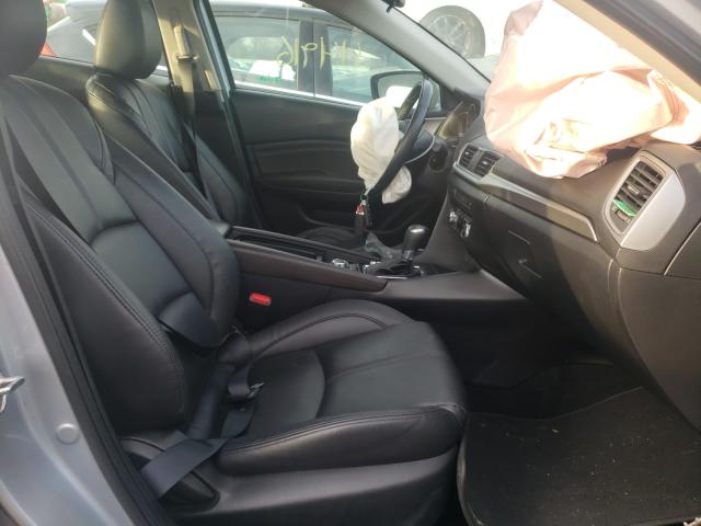 Photo 4 VIN: 3MZBN1V7XHM115832 - MAZDA 3 