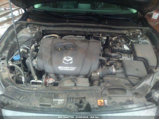 Photo 9 VIN: 3MZBN1V7XHM127320 - MAZDA MAZDA3 