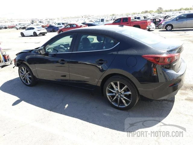 Photo 1 VIN: 3MZBN1W30JM205637 - MAZDA 3 