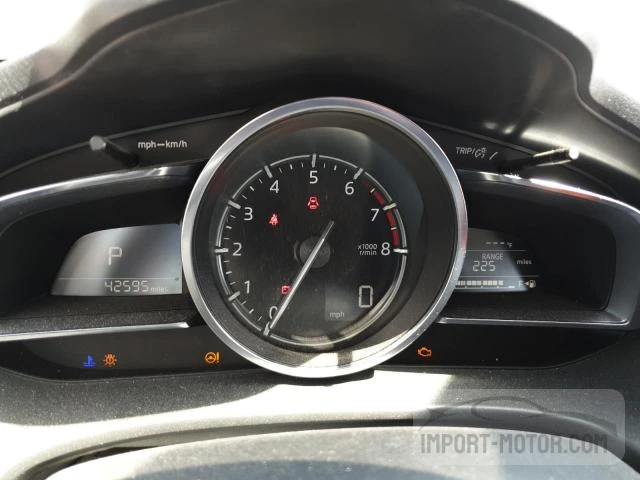 Photo 8 VIN: 3MZBN1W30JM205637 - MAZDA 3 