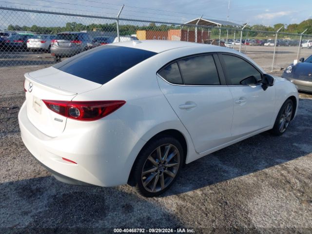 Photo 3 VIN: 3MZBN1W31JM169425 - MAZDA MAZDA3 