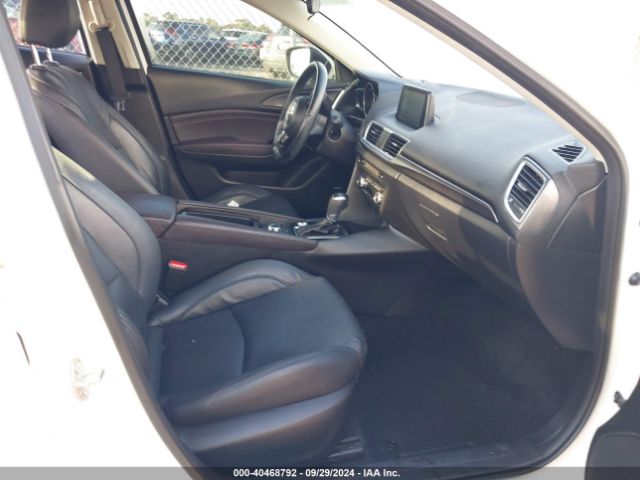 Photo 4 VIN: 3MZBN1W31JM169425 - MAZDA MAZDA3 