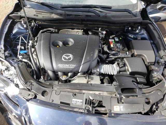 Photo 6 VIN: 3MZBN1W32JM164976 - MAZDA 3 