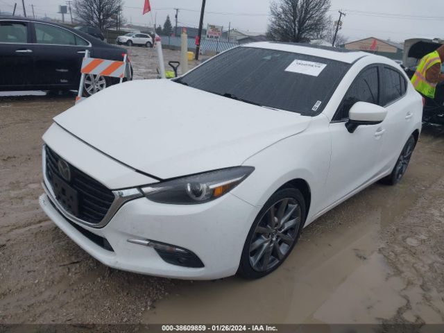 Photo 1 VIN: 3MZBN1W32JM252815 - MAZDA MAZDA3 