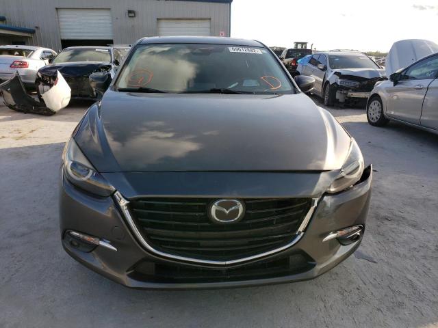 Photo 4 VIN: 3MZBN1W33JM164632 - MAZDA 3 GRAND TO 