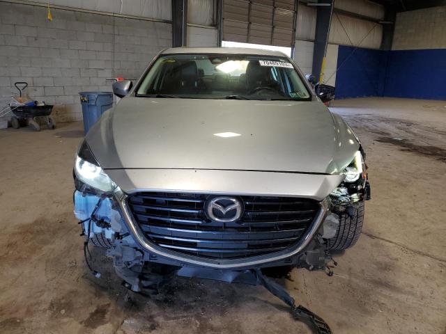 Photo 4 VIN: 3MZBN1W34JM161870 - MAZDA 3 GRAND TO 