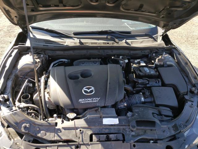 Photo 6 VIN: 3MZBN1W35JM228573 - MAZDA 3 GRAND TO 