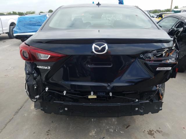 Photo 8 VIN: 3MZBN1W36JM185779 - MAZDA 3 GRAND TO 