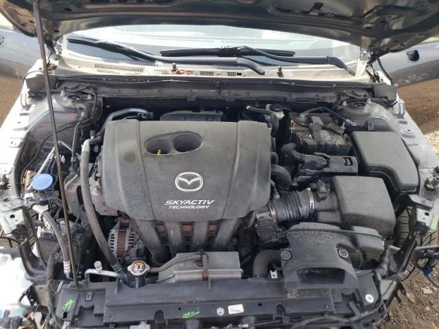 Photo 10 VIN: 3MZBN1W37JM264281 - MAZDA 3 GRAND TO 