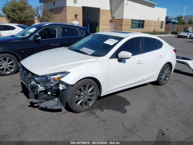 Photo 1 VIN: 3MZBN1W37JM269853 - MAZDA MAZDA3 