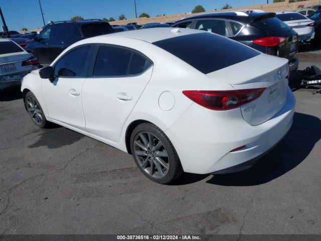 Photo 2 VIN: 3MZBN1W37JM269853 - MAZDA MAZDA3 