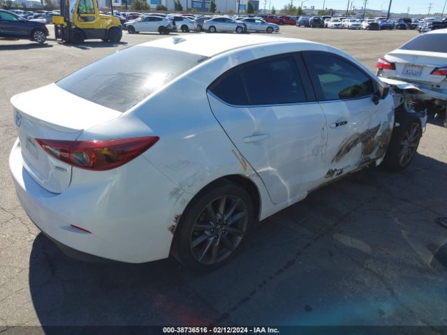 Photo 3 VIN: 3MZBN1W37JM269853 - MAZDA MAZDA3 