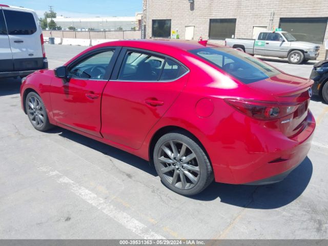 Photo 2 VIN: 3MZBN1W38JM158518 - MAZDA MAZDA3 