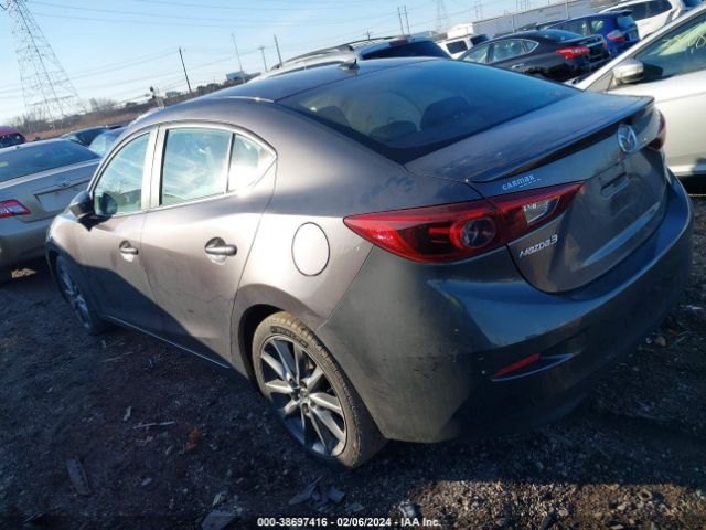 Photo 2 VIN: 3MZBN1W38JM251846 - MAZDA MAZDA3 