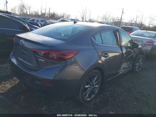 Photo 3 VIN: 3MZBN1W38JM251846 - MAZDA MAZDA3 