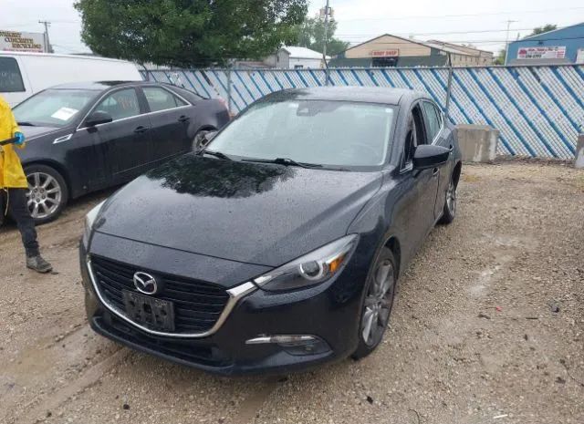 Photo 1 VIN: 3MZBN1W39JM205300 - MAZDA 3 