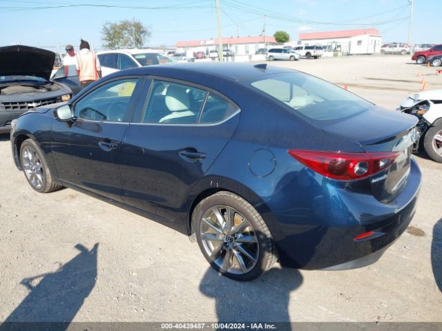 Photo 2 VIN: 3MZBN1W3XJM251363 - MAZDA MAZDA3 