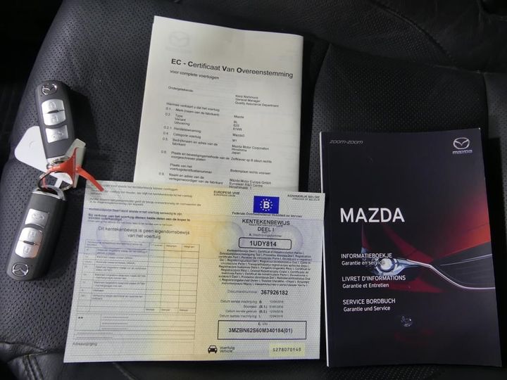 Photo 9 VIN: 3MZBN62S60M340184 - MAZDA 3 SEDAN 