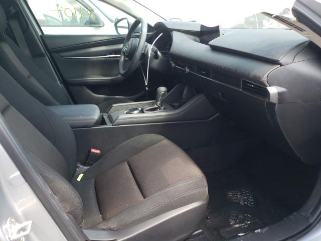 Photo 4 VIN: 3MZBPABL1LM133768 - MAZDA 3 