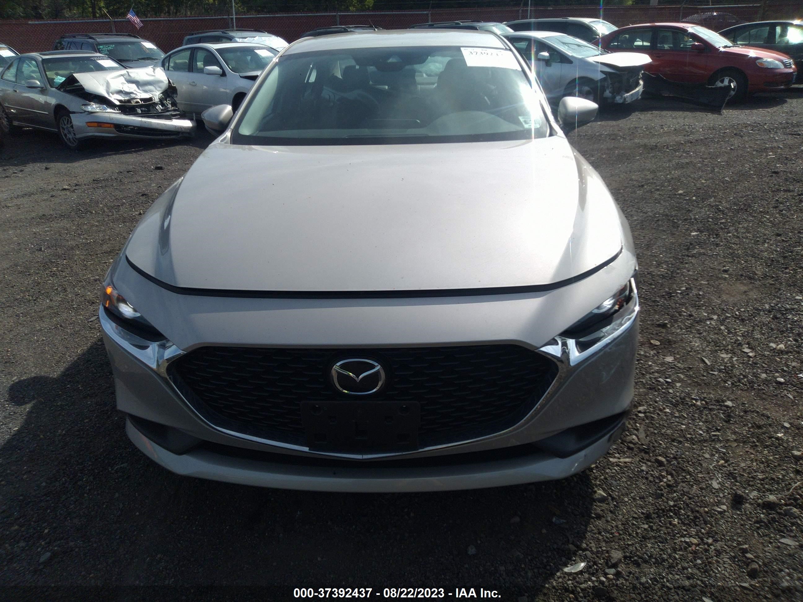 Photo 12 VIN: 3MZBPABL3NM305639 - MAZDA 3 