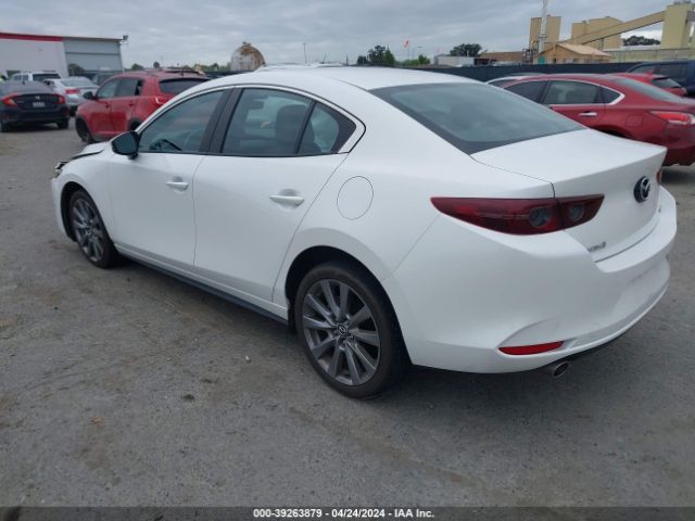 Photo 2 VIN: 3MZBPABL7MM214842 - MAZDA 3 