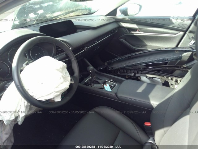 Photo 4 VIN: 3MZBPABLXMM201101 - MAZDA 3 4D 2WD 4CYL 