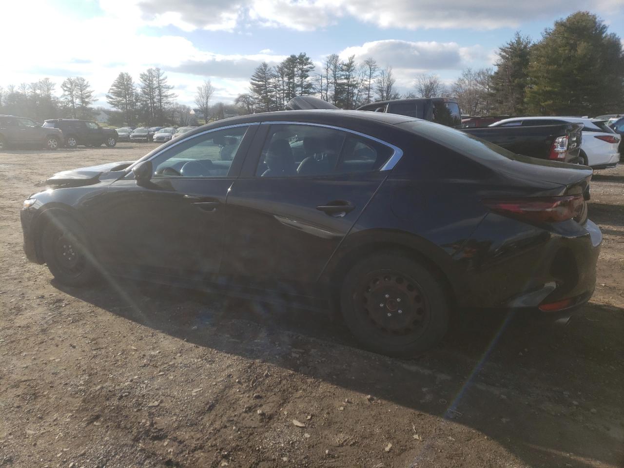 Photo 1 VIN: 3MZBPABM2MM207919 - MAZDA 3 