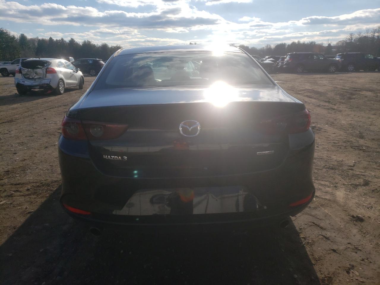 Photo 5 VIN: 3MZBPABM2MM207919 - MAZDA 3 