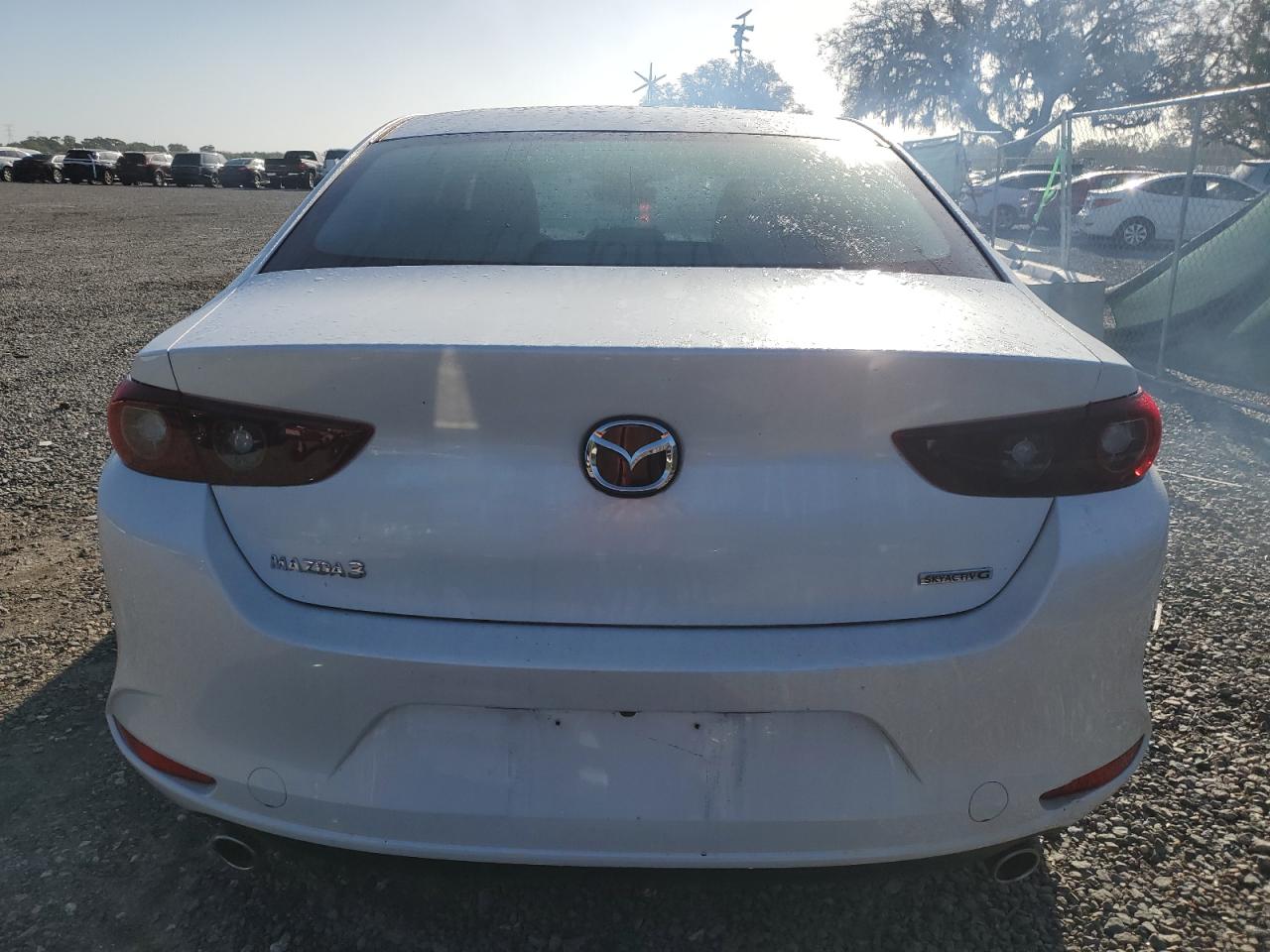 Photo 5 VIN: 3MZBPABM4PM381737 - MAZDA 3 