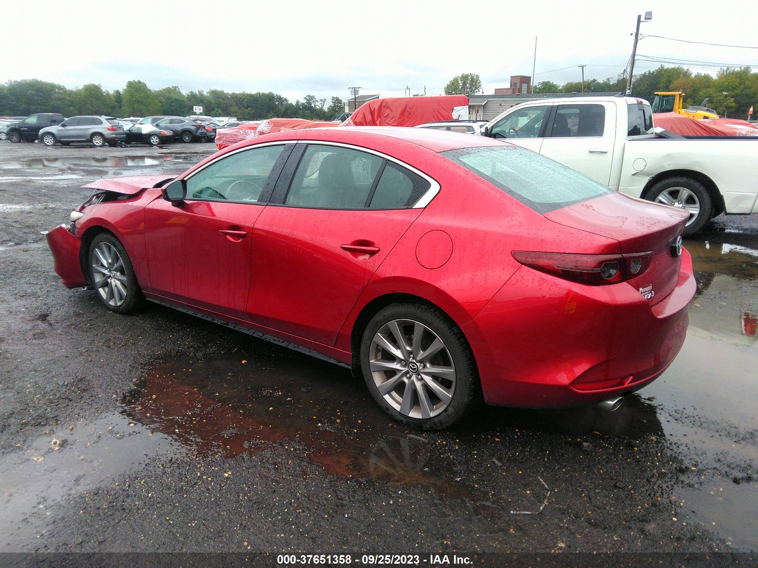 Photo 2 VIN: 3MZBPACL0LM116877 - MAZDA 3 