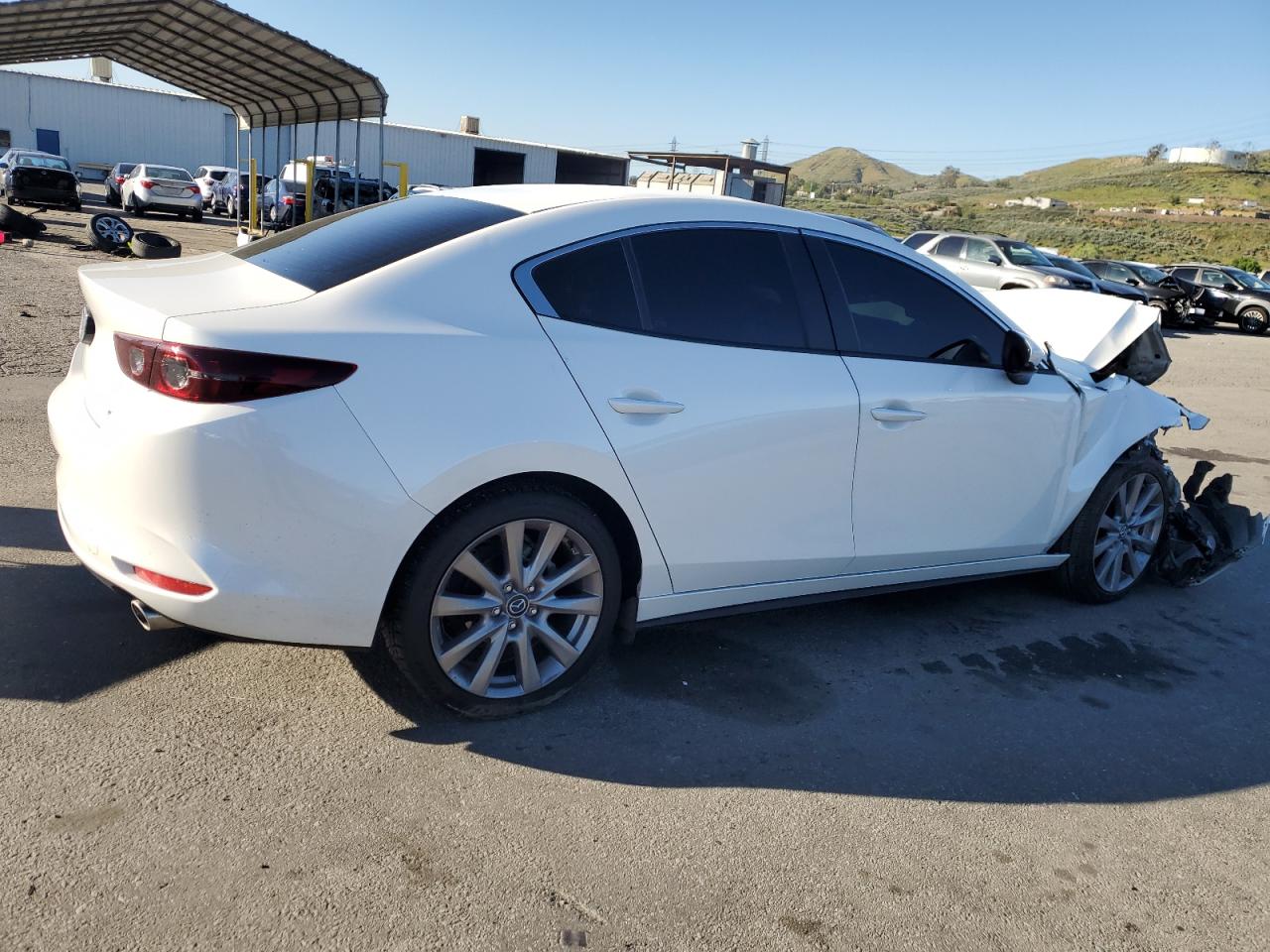 Photo 2 VIN: 3MZBPACL9MM250935 - MAZDA 3 