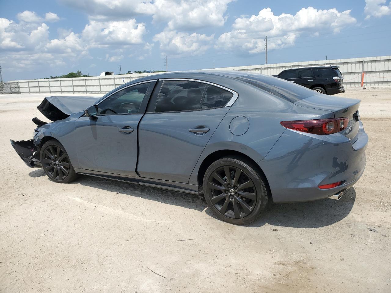 Photo 1 VIN: 3MZBPACM3PM371909 - MAZDA 3 