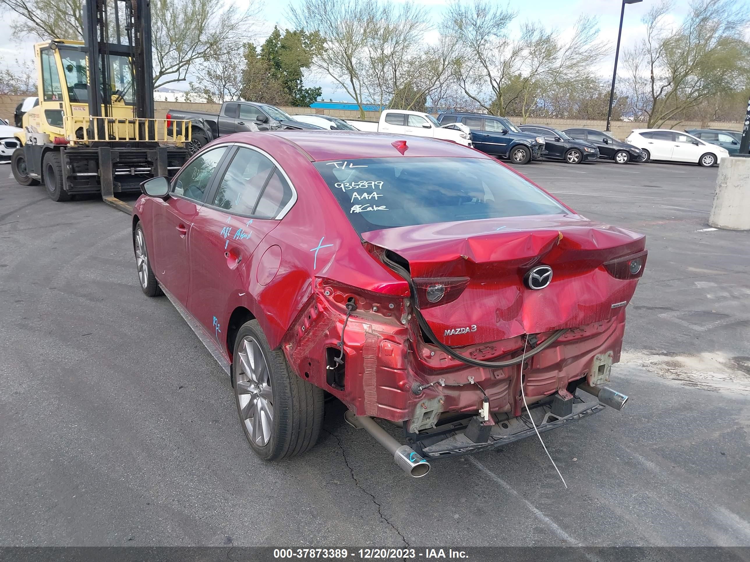 Photo 2 VIN: 3MZBPADL0KM109523 - MAZDA 3 