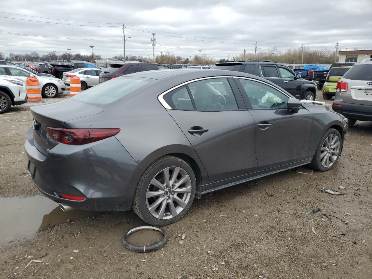 Photo 2 VIN: 3MZBPBCM4LM135933 - MAZDA 3 