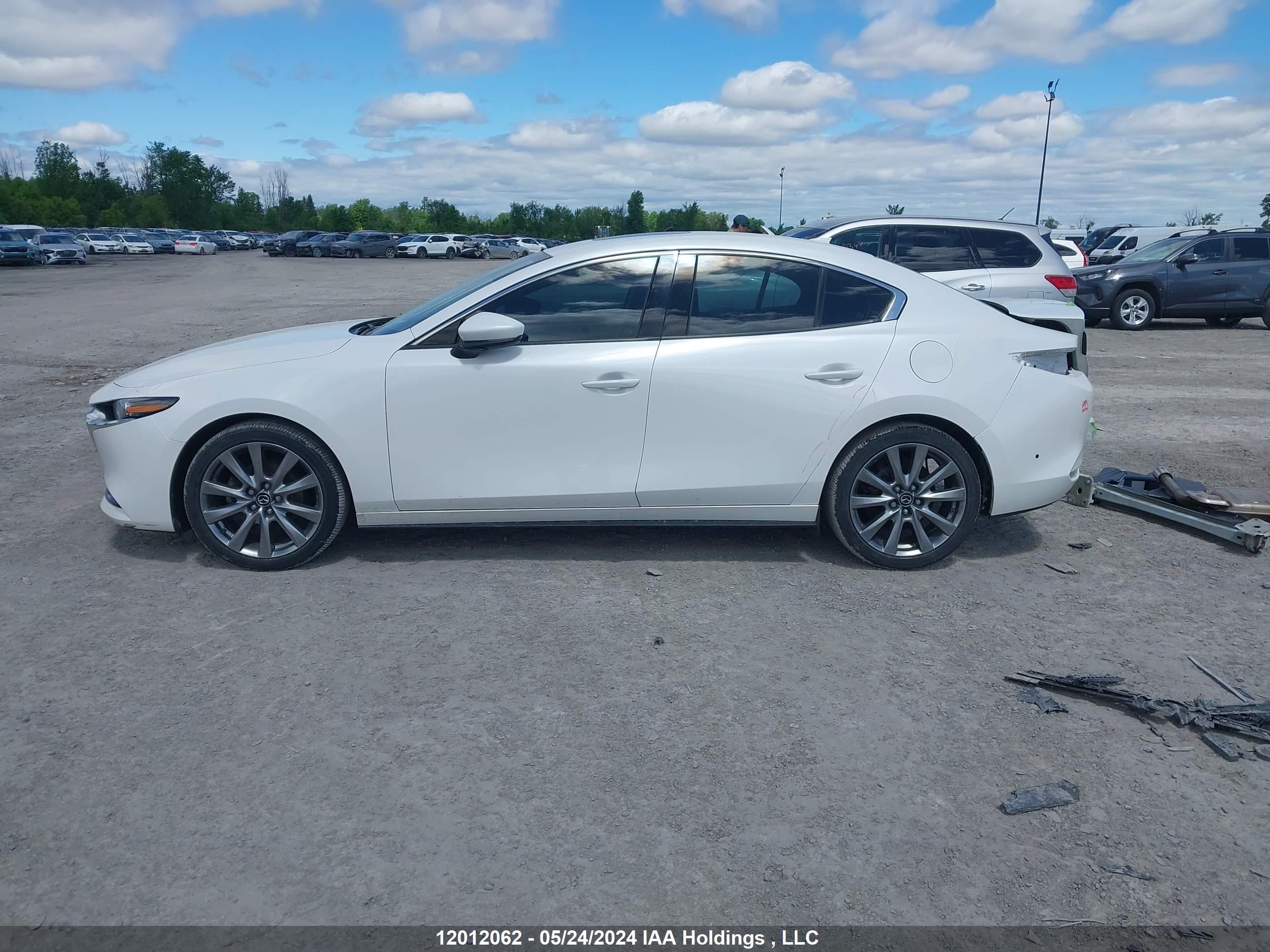 Photo 13 VIN: 3MZBPBDM2LM137663 - MAZDA 3 