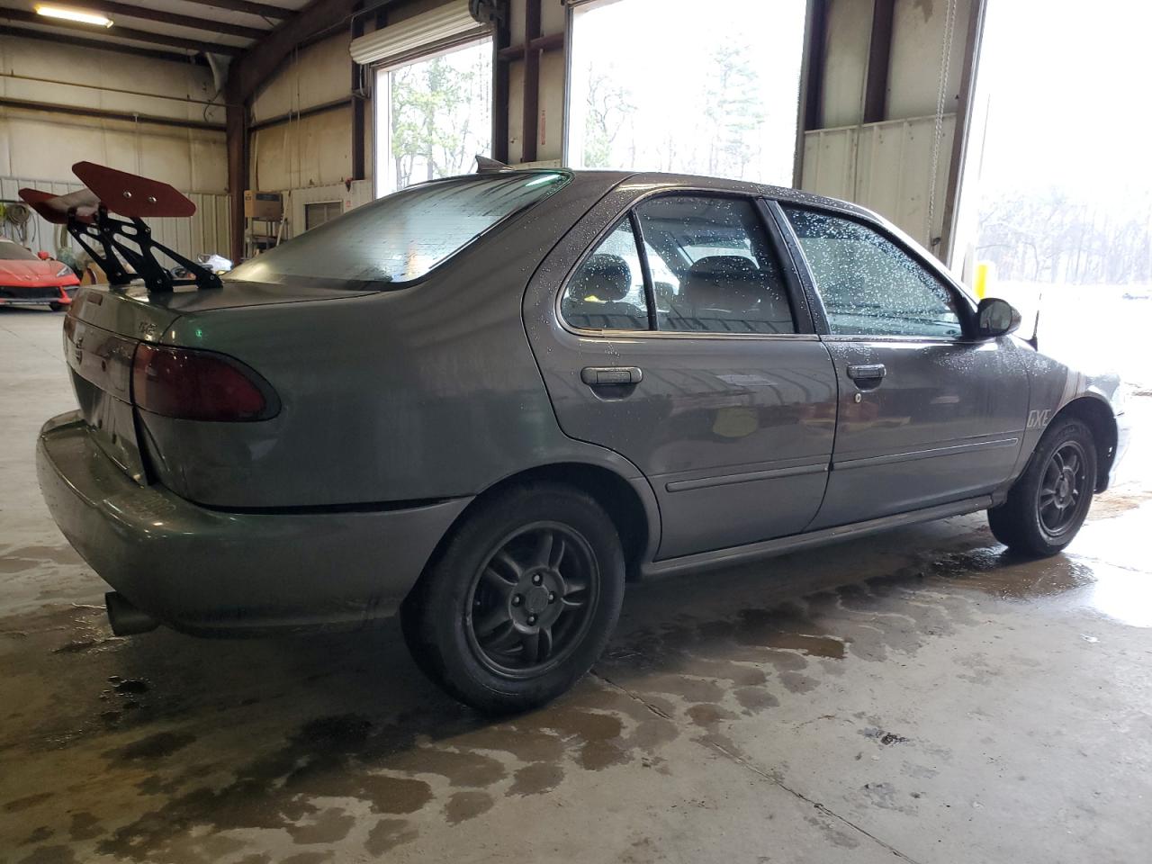 Photo 2 VIN: 3N1AB41D4XL082547 - NISSAN SENTRA 