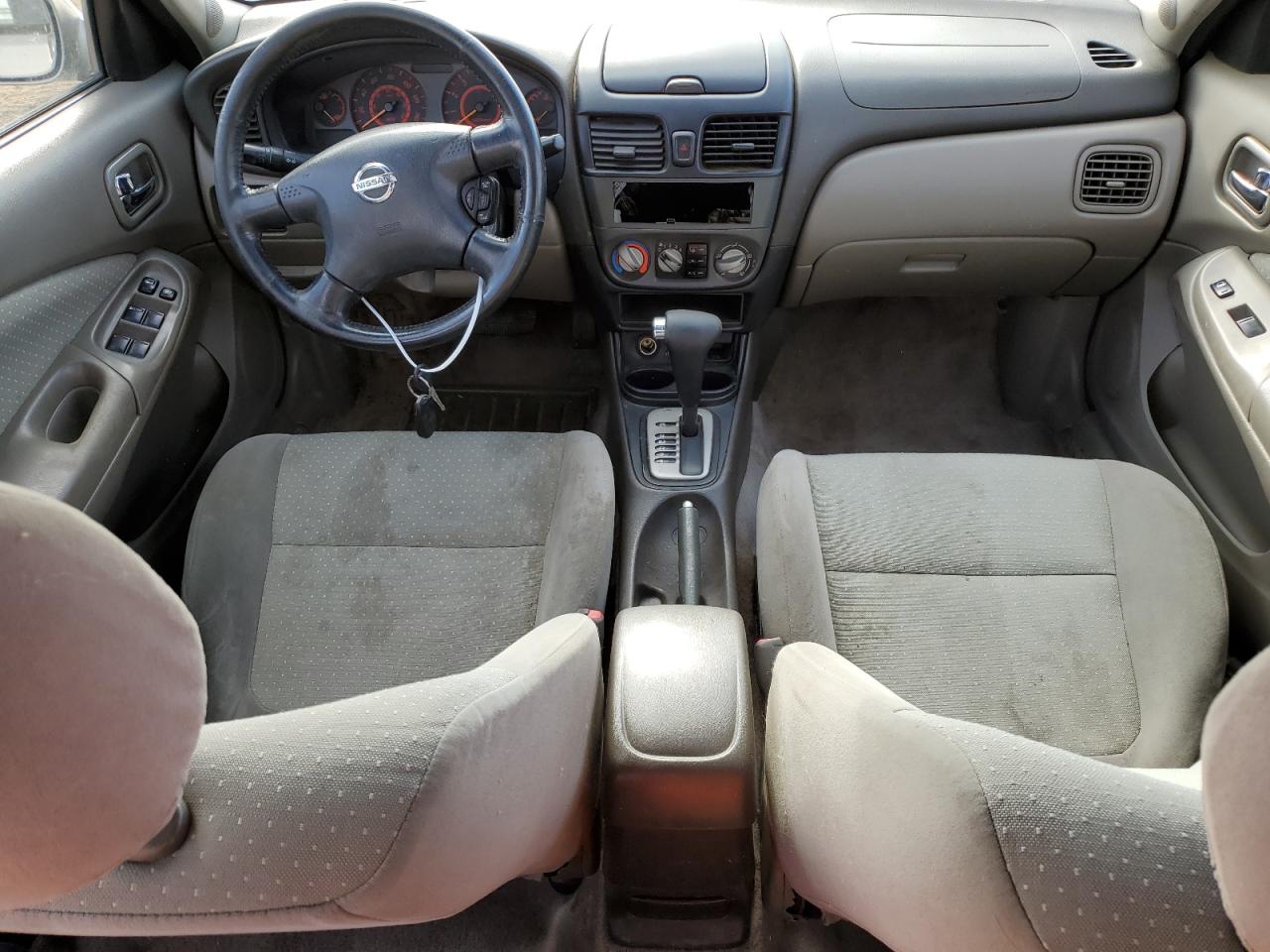 Photo 7 VIN: 3N1AB51D22L709065 - NISSAN SENTRA 