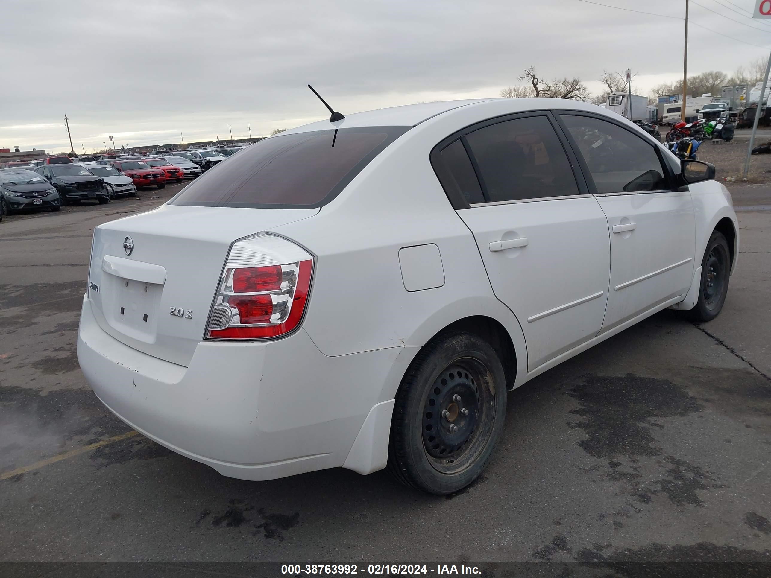 Photo 3 VIN: 3N1AB61E07L710768 - NISSAN SENTRA 