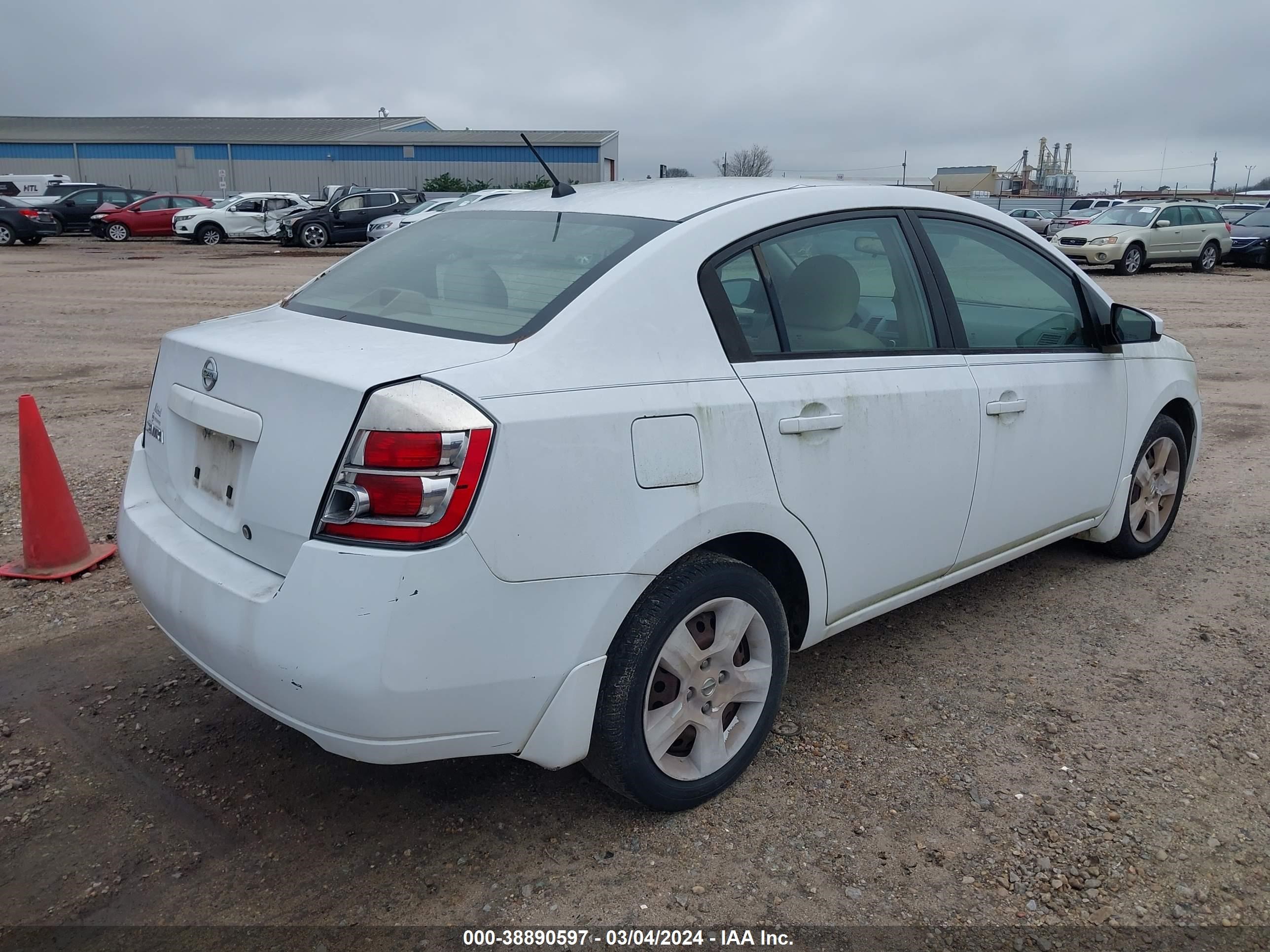 Photo 3 VIN: 3N1AB61E18L676633 - NISSAN SENTRA 