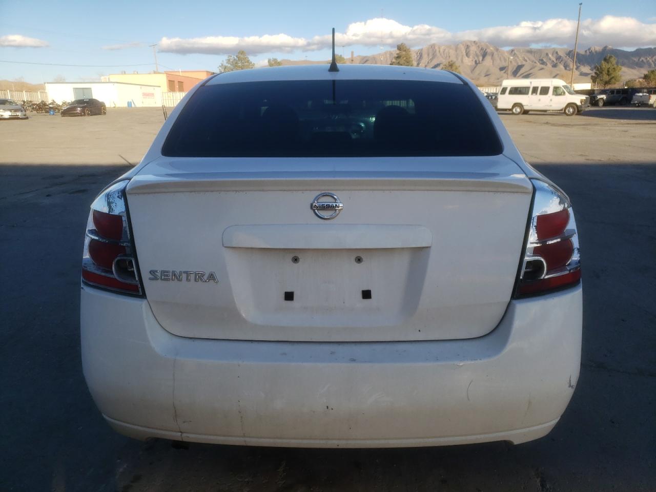 Photo 5 VIN: 3N1AB61E28L692503 - NISSAN SENTRA 